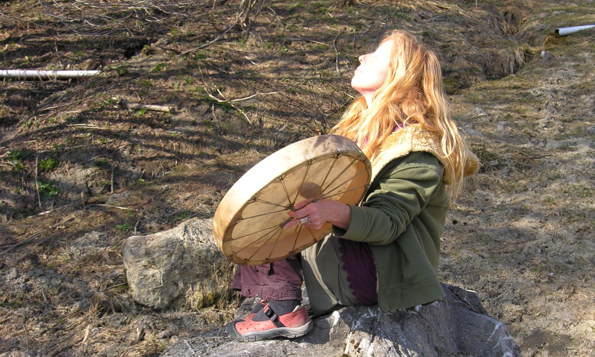 Joëlle et son tambour chamanique, une histoire d'amour et de nature